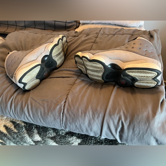 Jordan Shoes - Picture 5 of 7